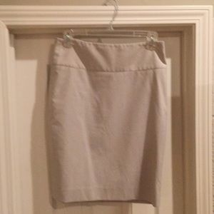 The Limited Collection size 2 tan skirt